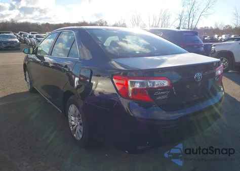 2012 Toyota Camry Le z USA, uszkodzony, nr VIN 4T1BF1FK8CU102032